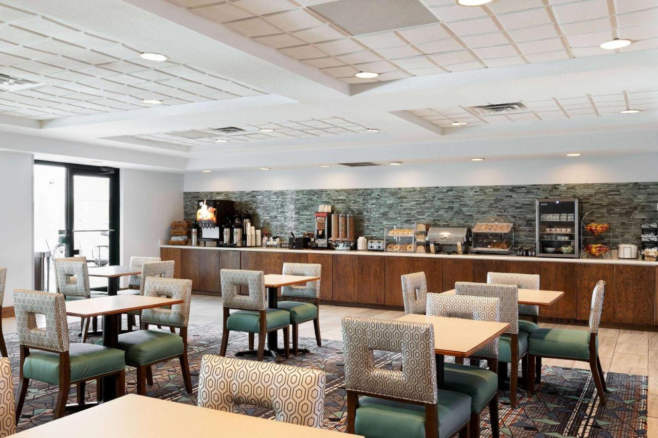 Hotel La Quinta By Wyndham Omaha Airport Downtown Carter Lake Zewnętrze zdjęcie